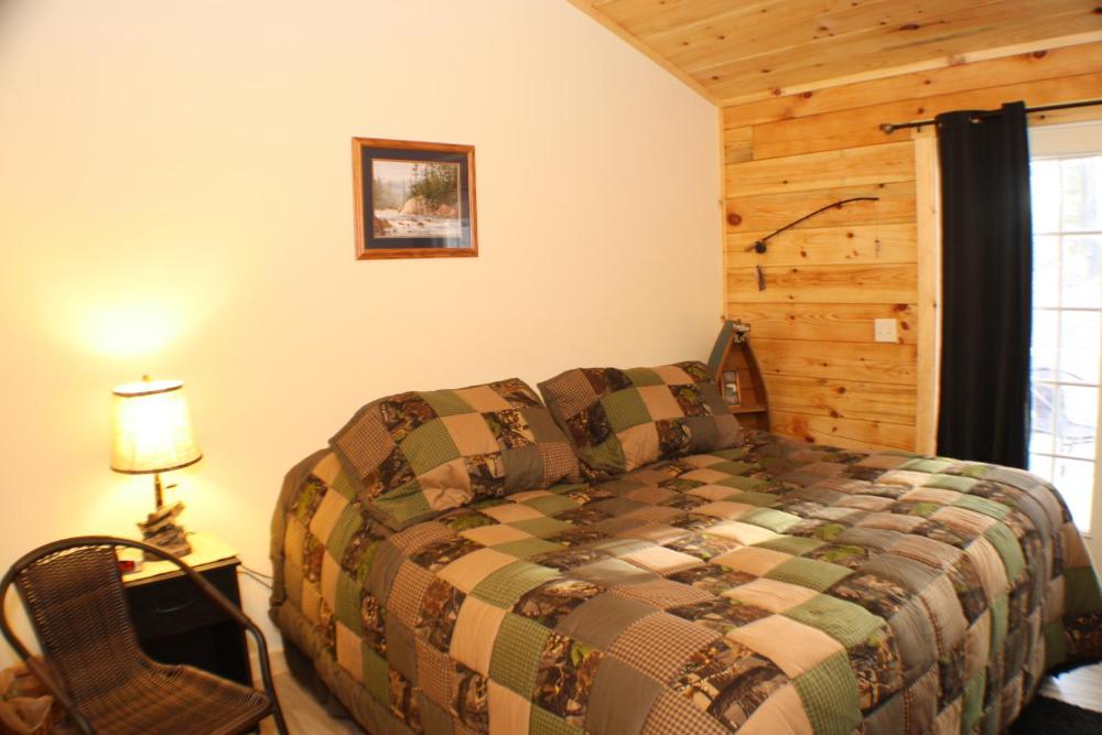 Deluxe King Suite interior